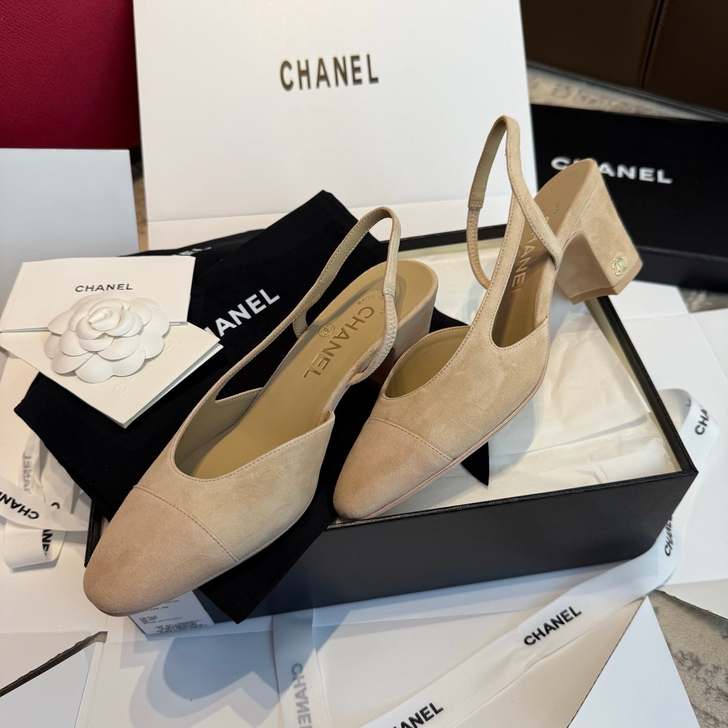 Жіночі елегантні замшеві туфлі Chanel Slingback