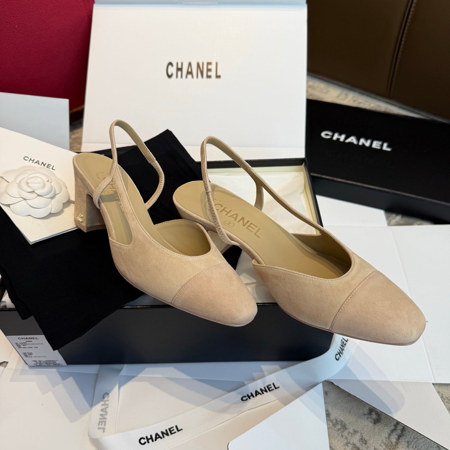 Жіночі елегантні замшеві туфлі Chanel Slingback