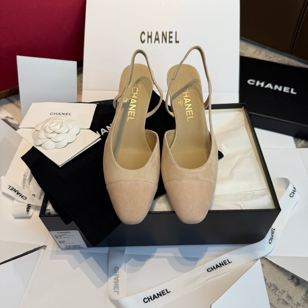 Жіночі елегантні замшеві туфлі Chanel Slingback