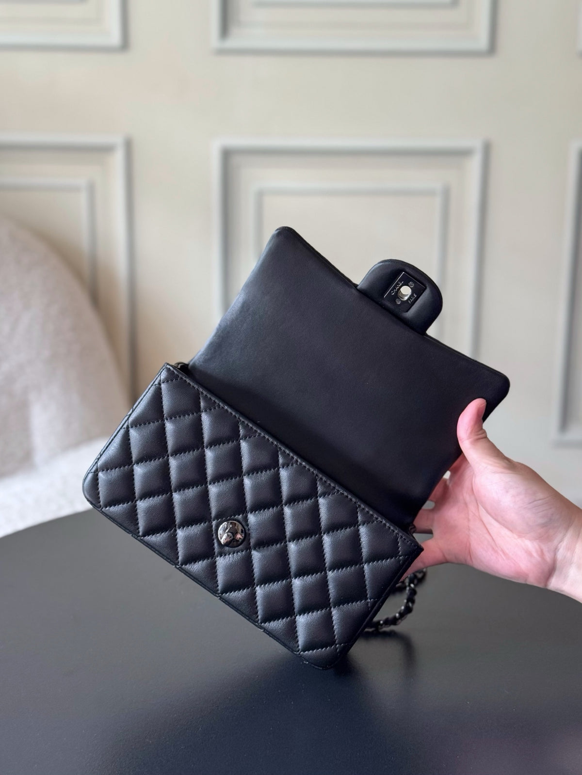 Жіноча сумка Chanel Hobo AS2431