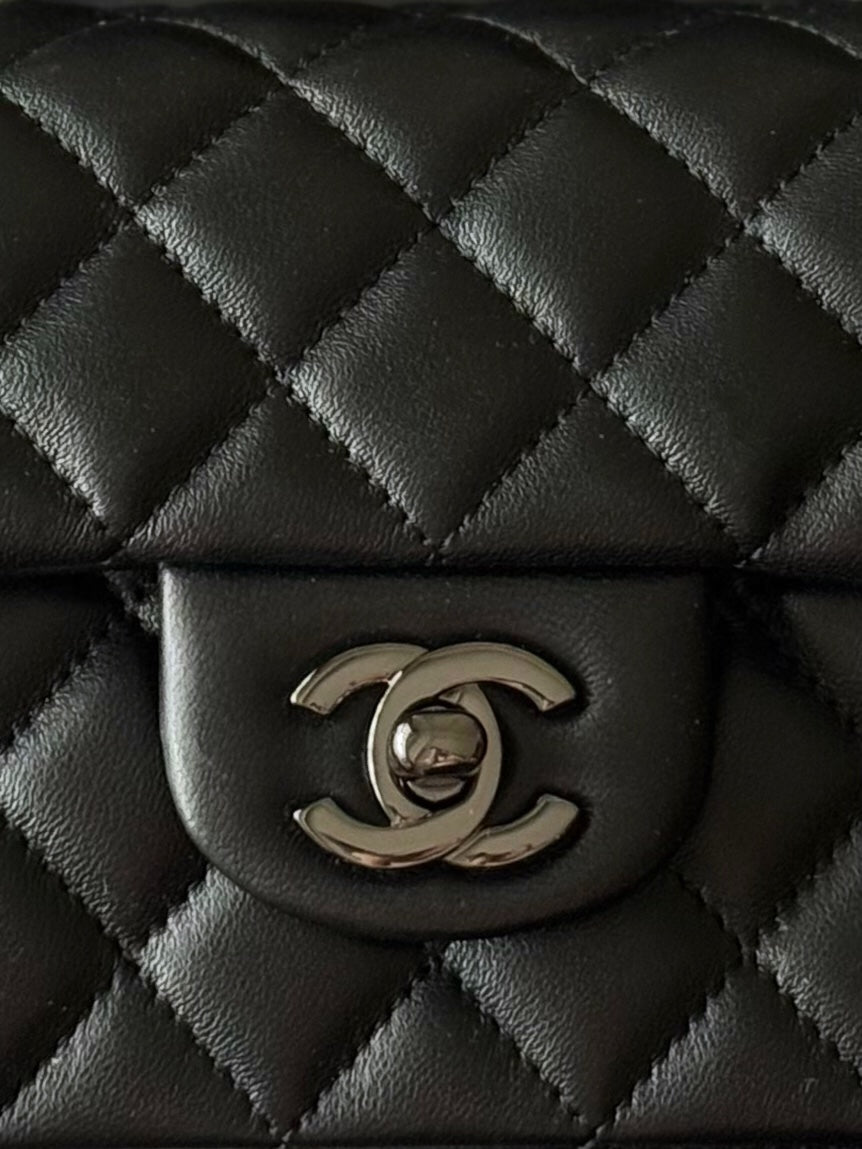 Жіноча сумка Chanel Hobo AS2431