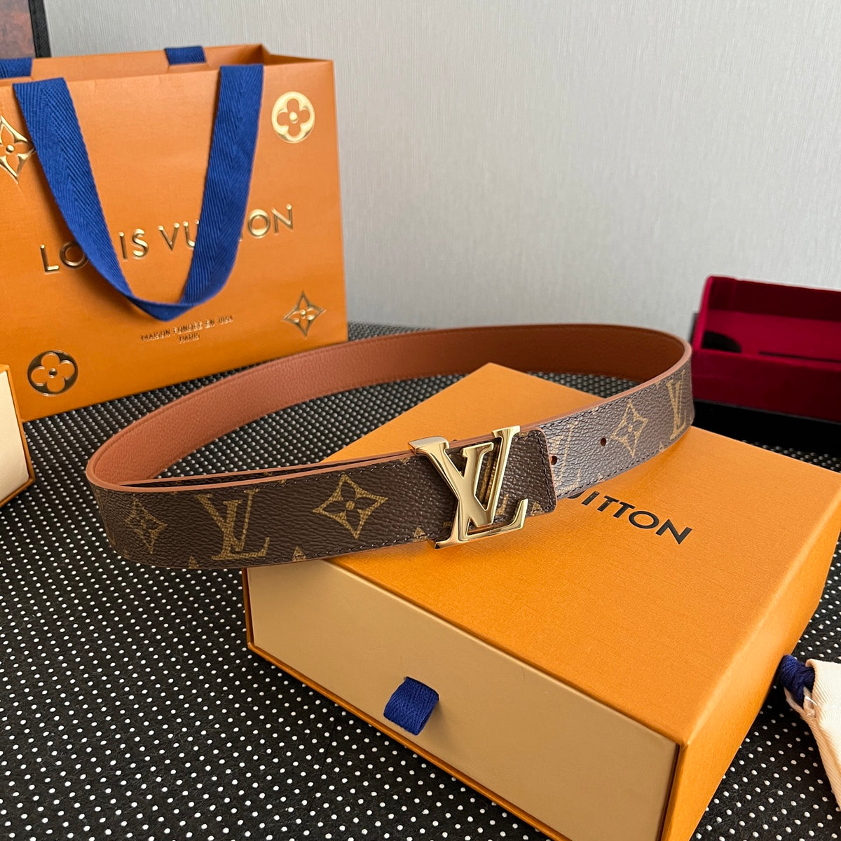 Ремінь Louis Vuitton з текстилю й натуральної шкіри — фото 1