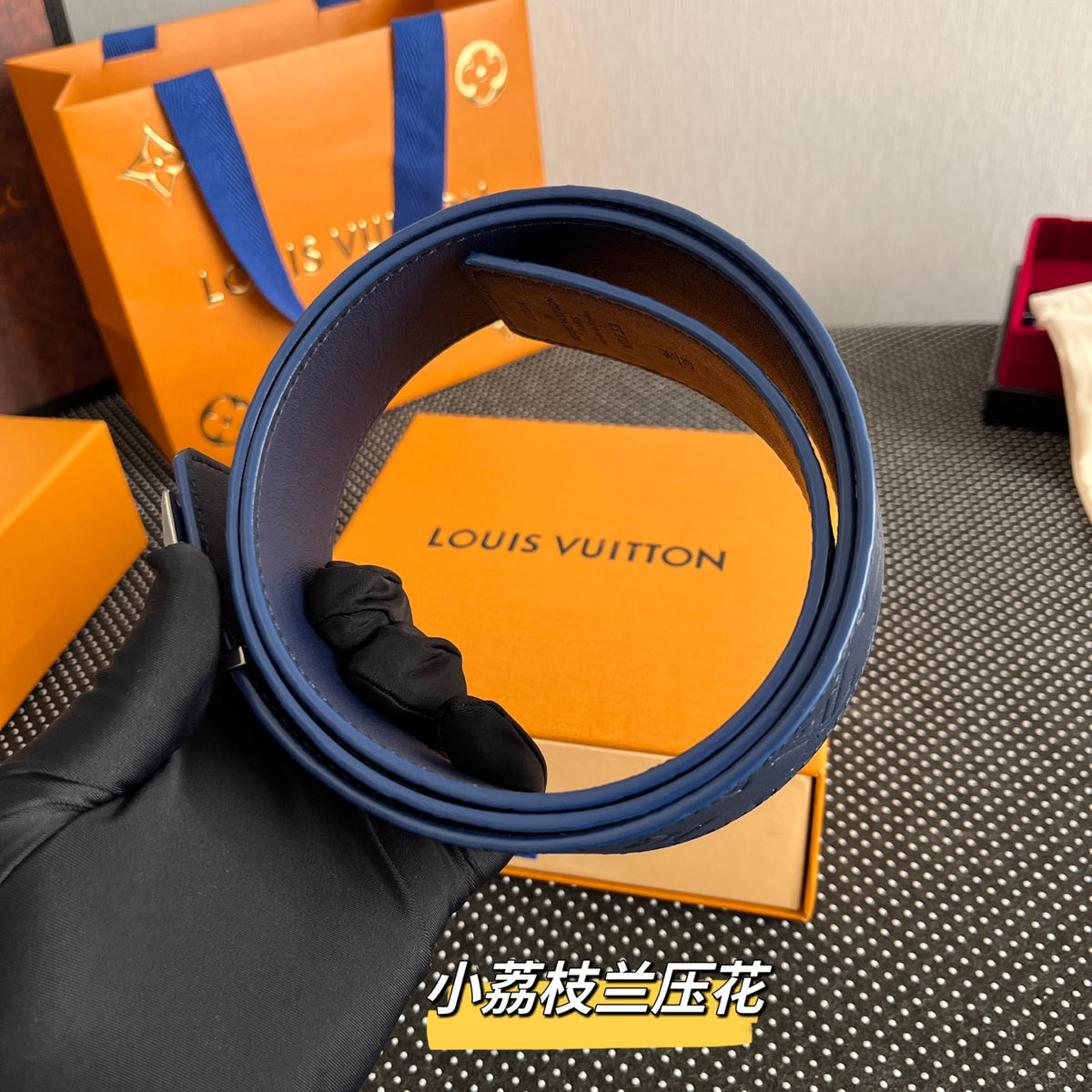 Ремінь Louis Vuitton з натуральної шкіри теляти — фото 5