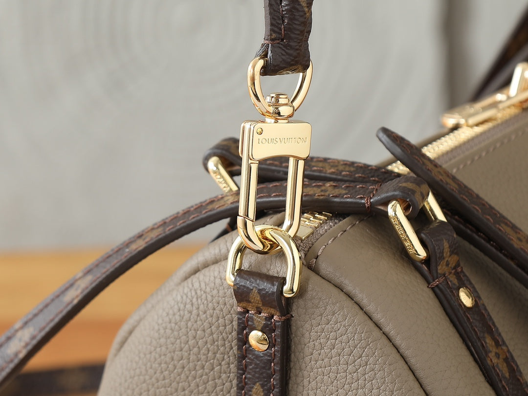 Жіноча сумка Louis Vuitton