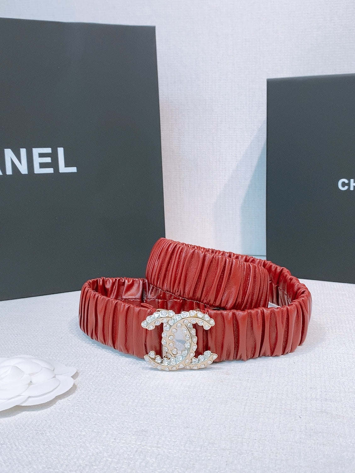 Ремінь Chanel CC з натуральної шкіри теляти з пряжкою з кристалами — фото 6
