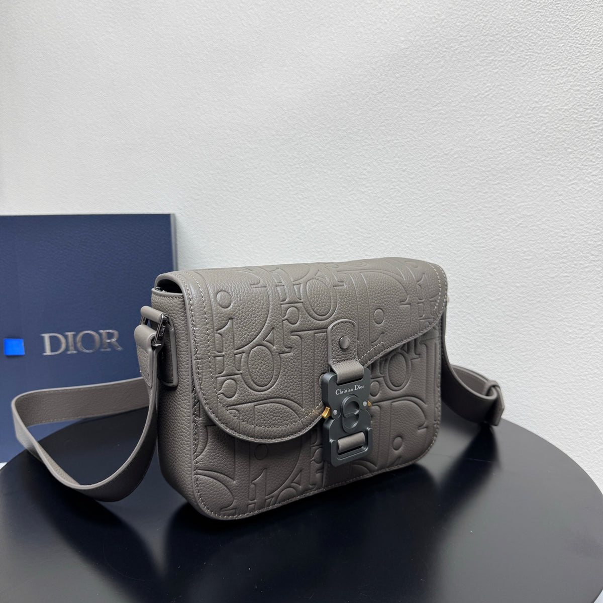 Сумка-месенджер Dior Saddle із тисненої натуральної шкіри — фото 3