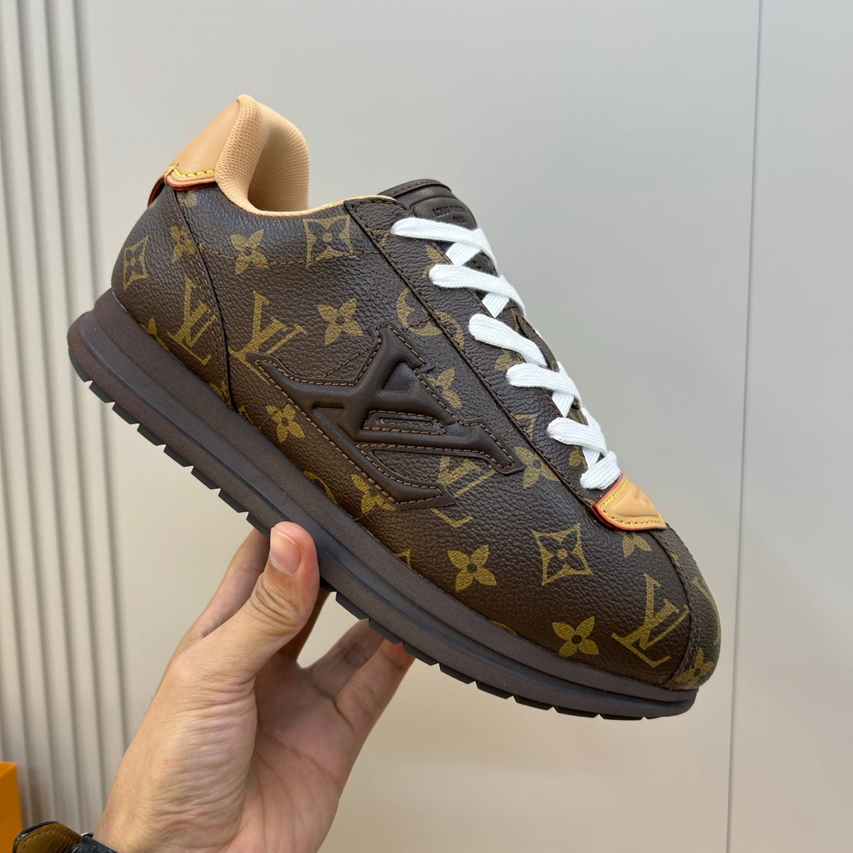 Кросівки з натуральної шкіри та текстилю Louis Vuitton