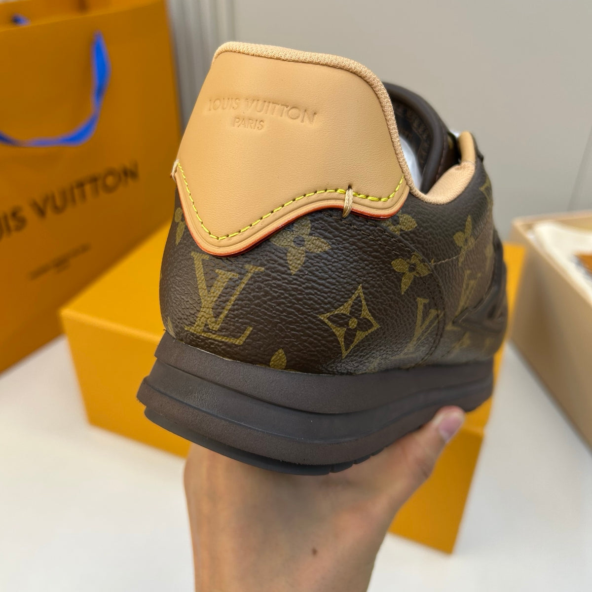 Кросівки з натуральної шкіри та текстилю Louis Vuitton