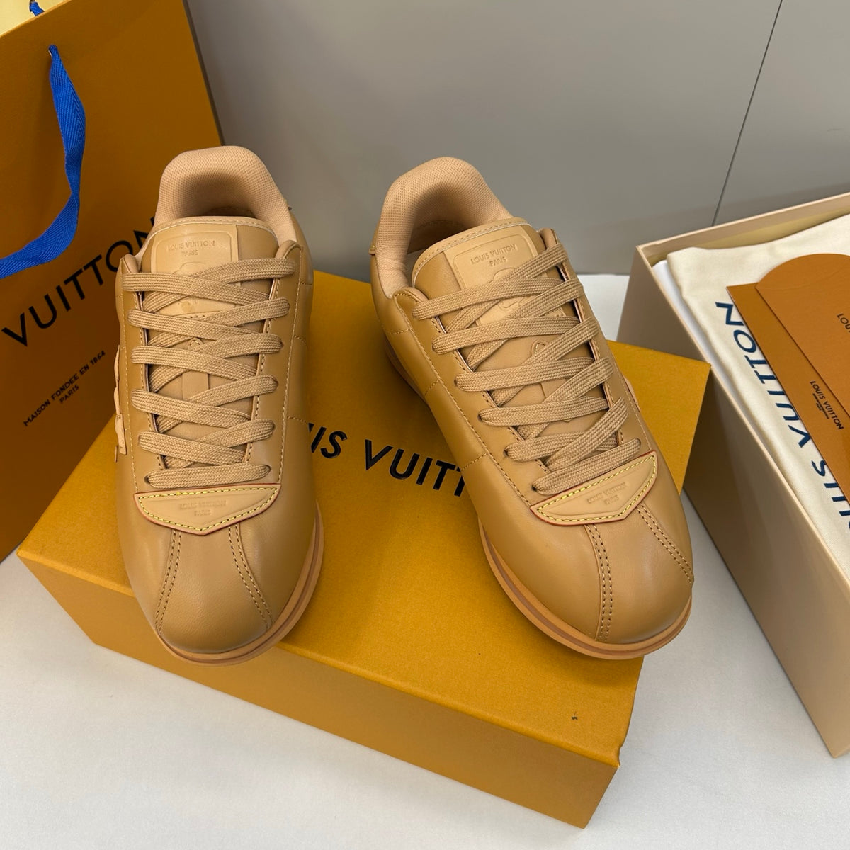 Кросівки з натуральної шкіри та текстилю Louis Vuitton