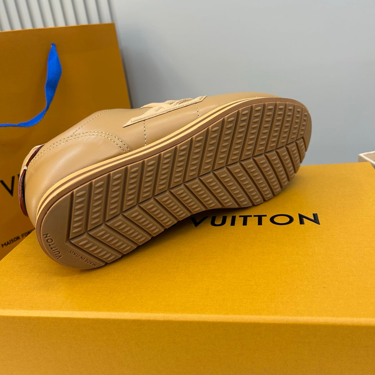 Кросівки з натуральної шкіри та текстилю Louis Vuitton