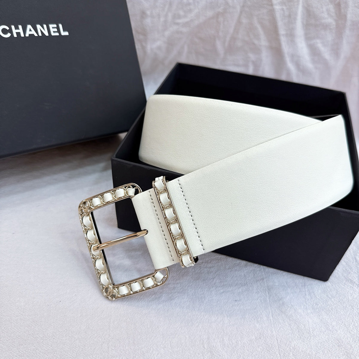 Ремінь Chanel з натуральної шкіри з пряжкою-штифтом — фото 1