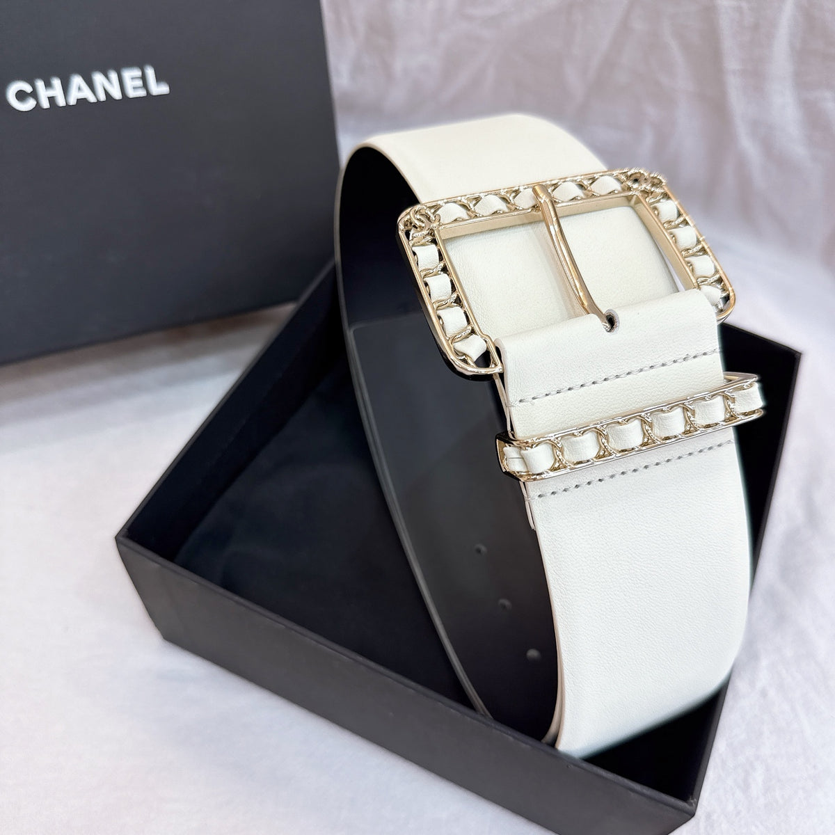 Ремінь Chanel з натуральної шкіри з пряжкою-штифтом — фото 4
