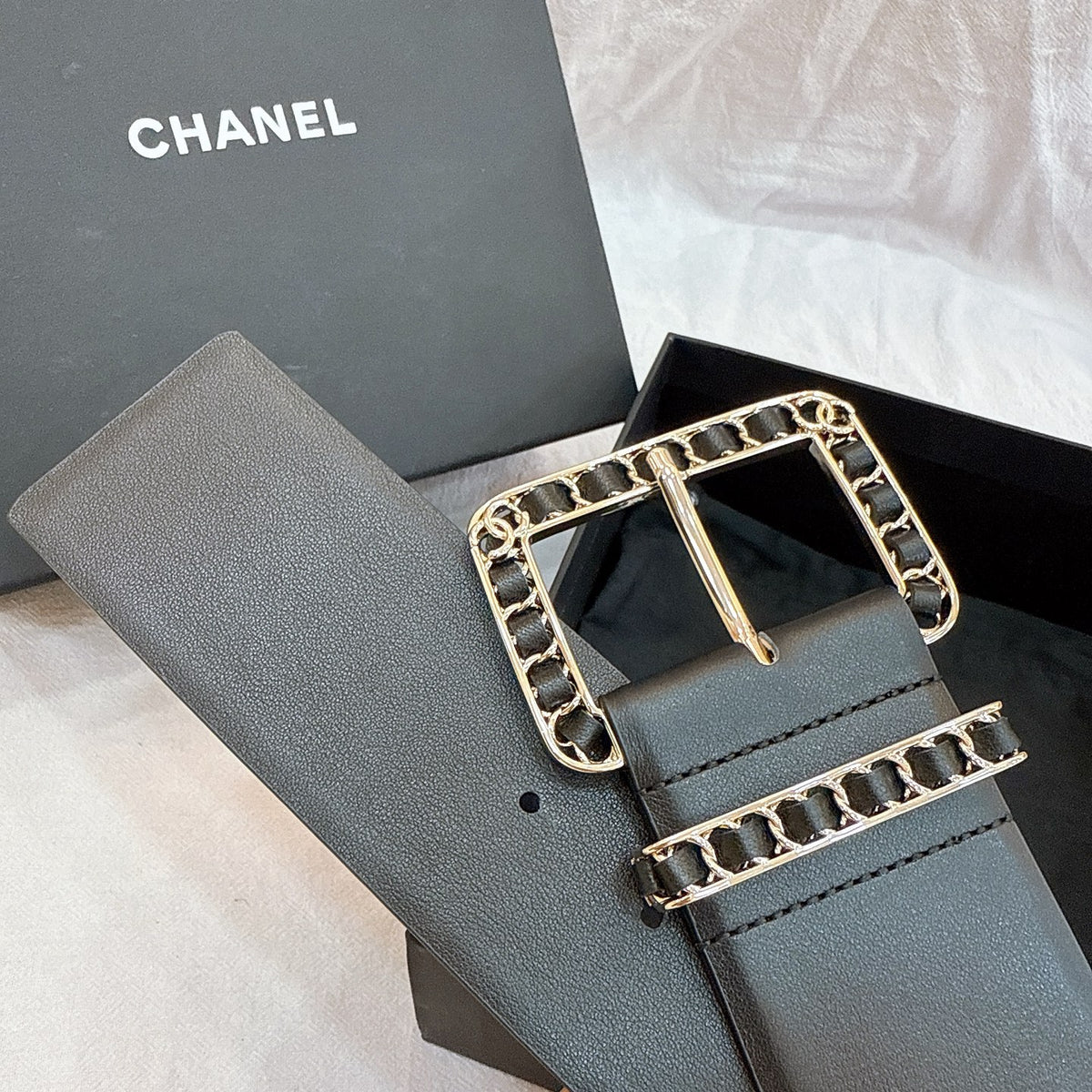 Ремінь Chanel з натуральної шкіри з пряжкою-штифтом — фото 4