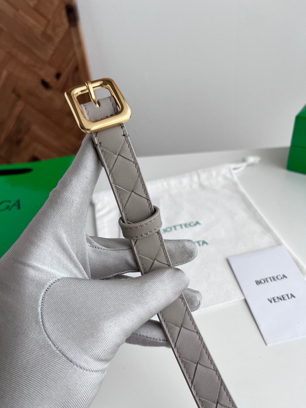 Плетений ремінь Bottega Veneta Intreccio з натуральної шкіри теляти із золотистою пряжкою — фото 3