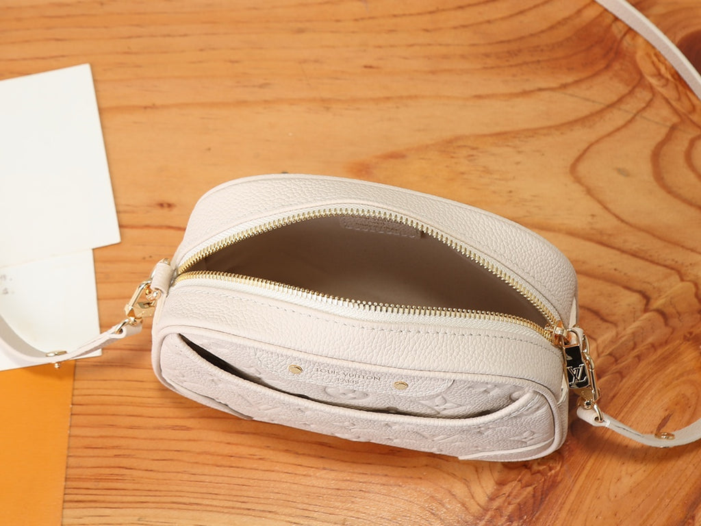 Жіноча сумка Louis Vuitton Camera Bag