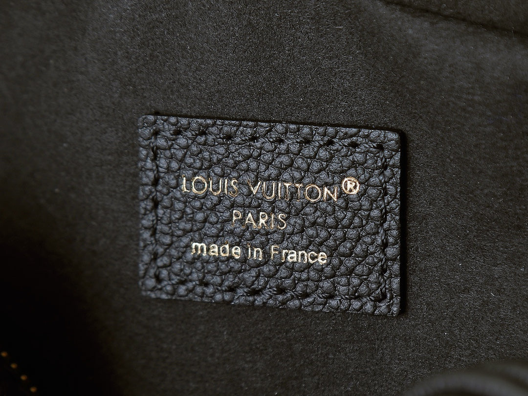 Жіноча сумка Louis Vuitton Camera Bag