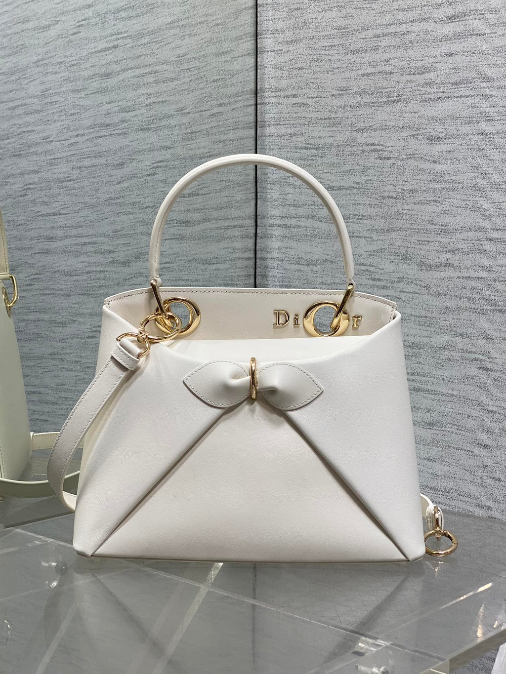 Сумка з ручками Dior — фото 1