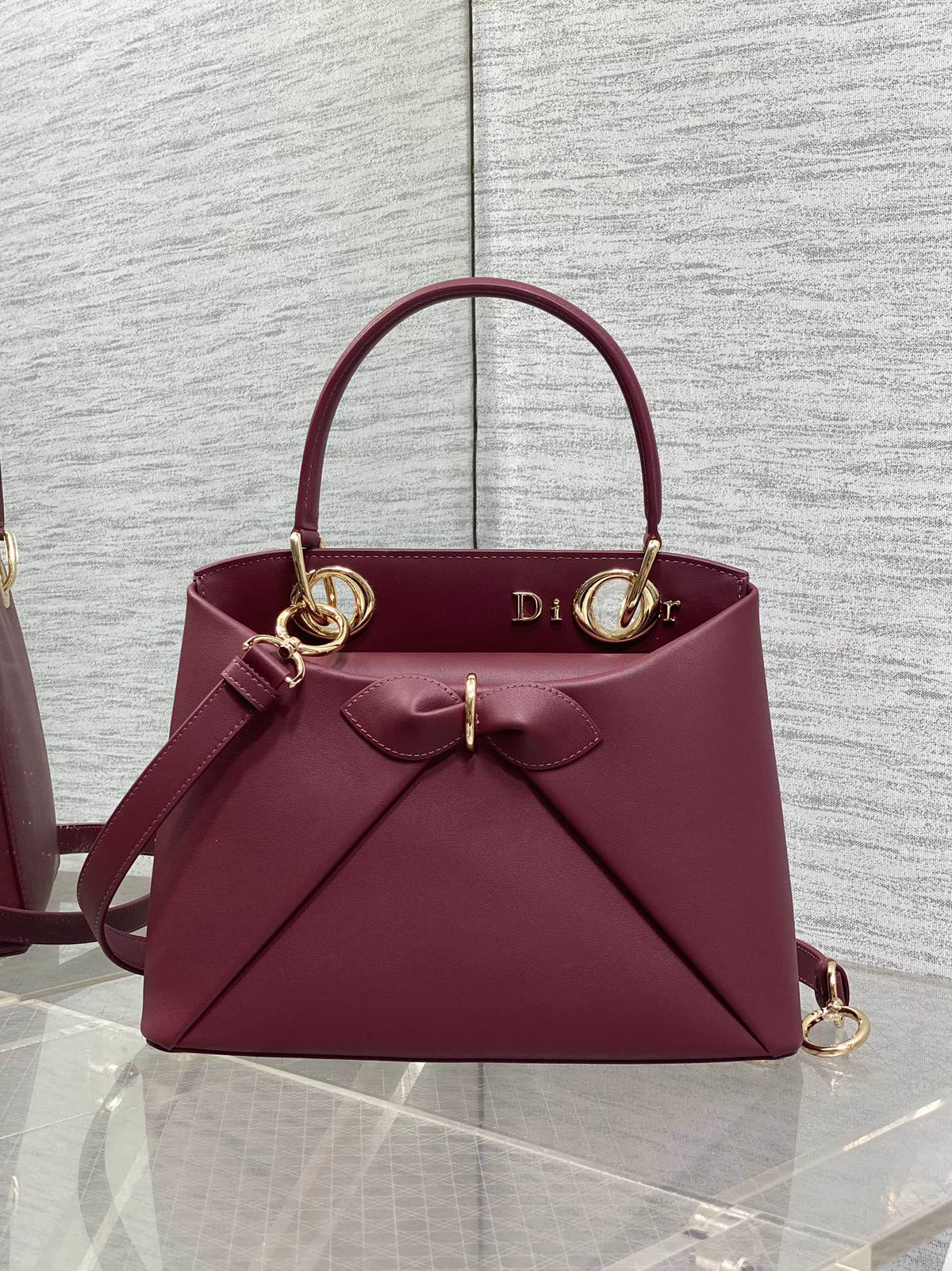 Сумка з ручками Dior — фото 1