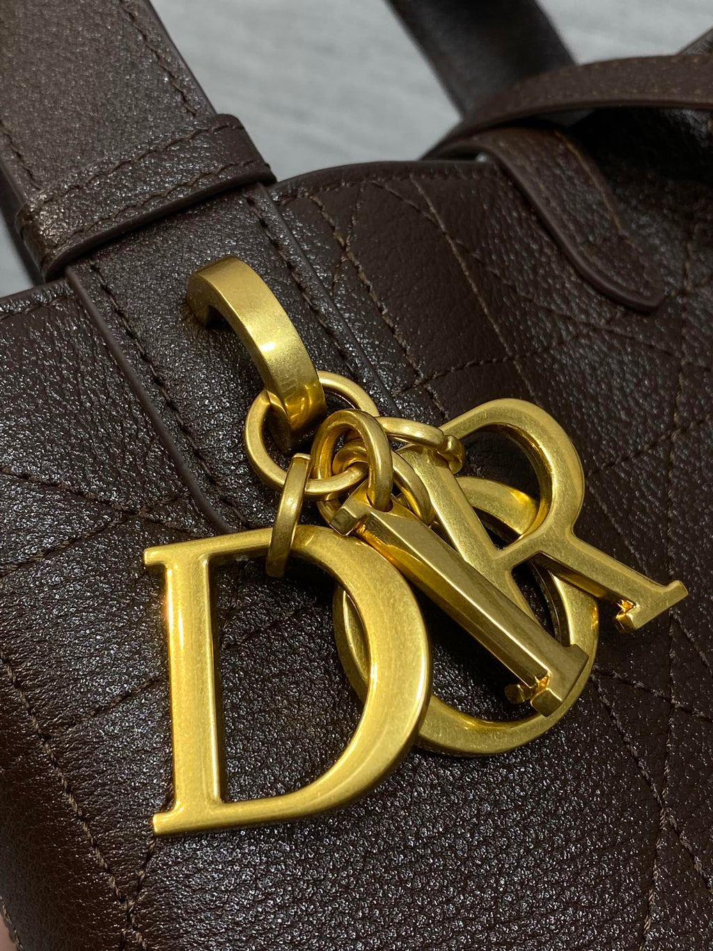 Сумка Dior Toujours з натуральної шкіри — фото 2