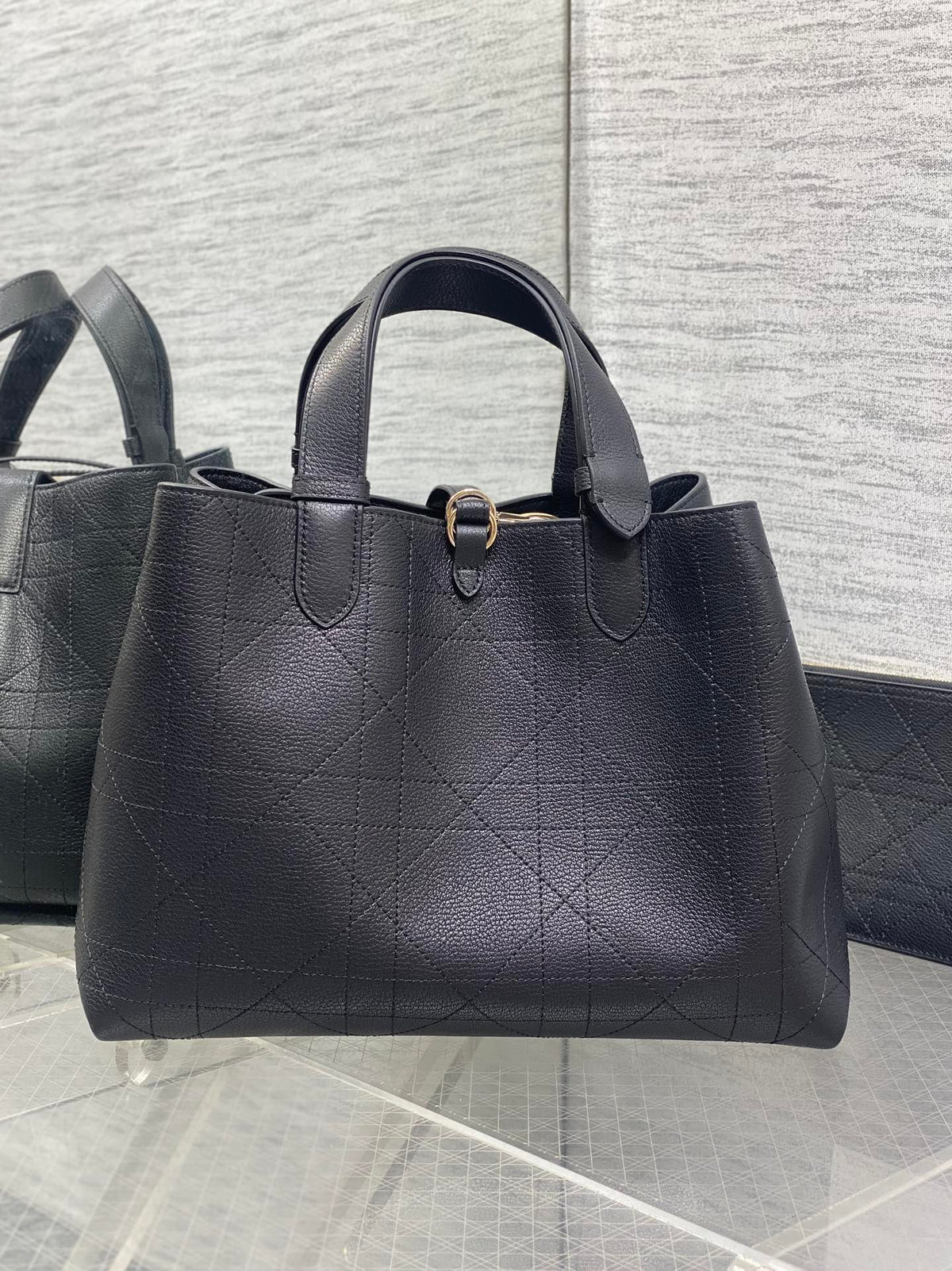 Сумка Dior Toujours з натуральної шкіри — фото 3