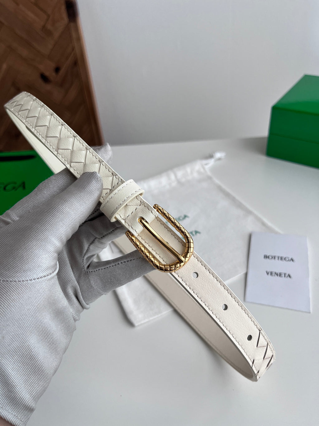Плетений ремінь Bottega Veneta Intreccio із золотистою пряжкою — фото 6