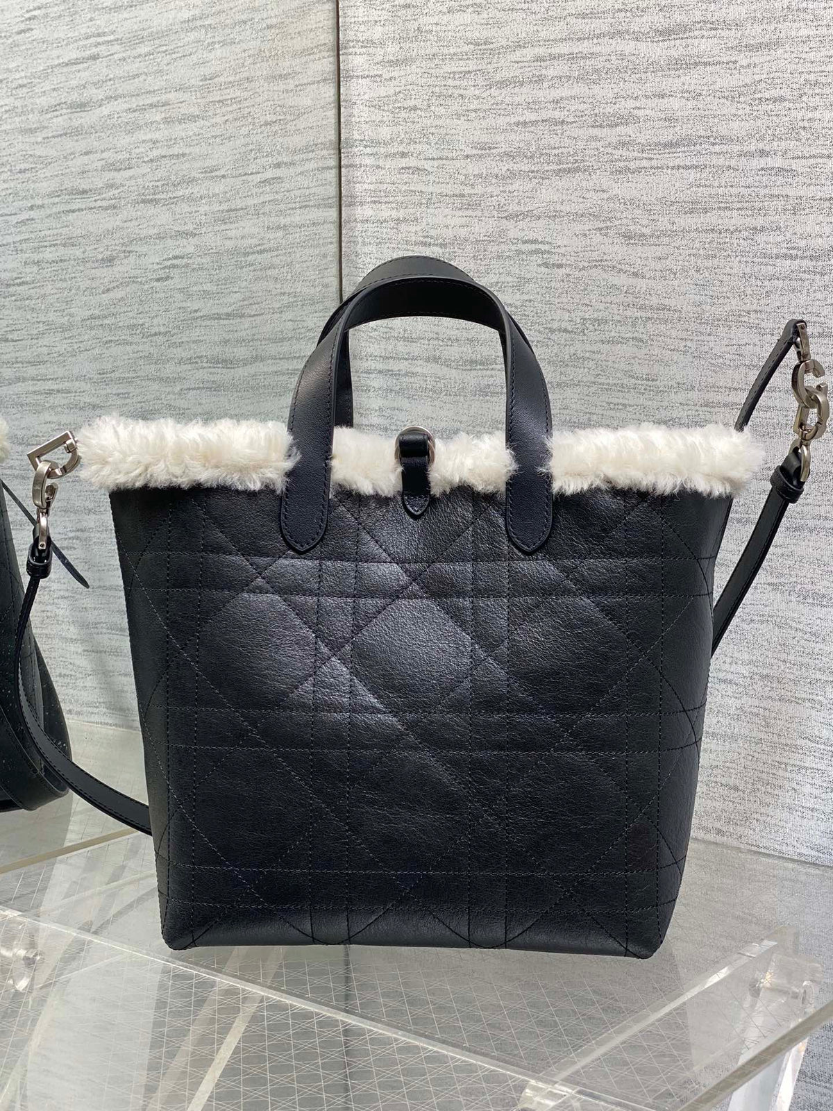 Сумка Dior Toujours із замші — фото 4
