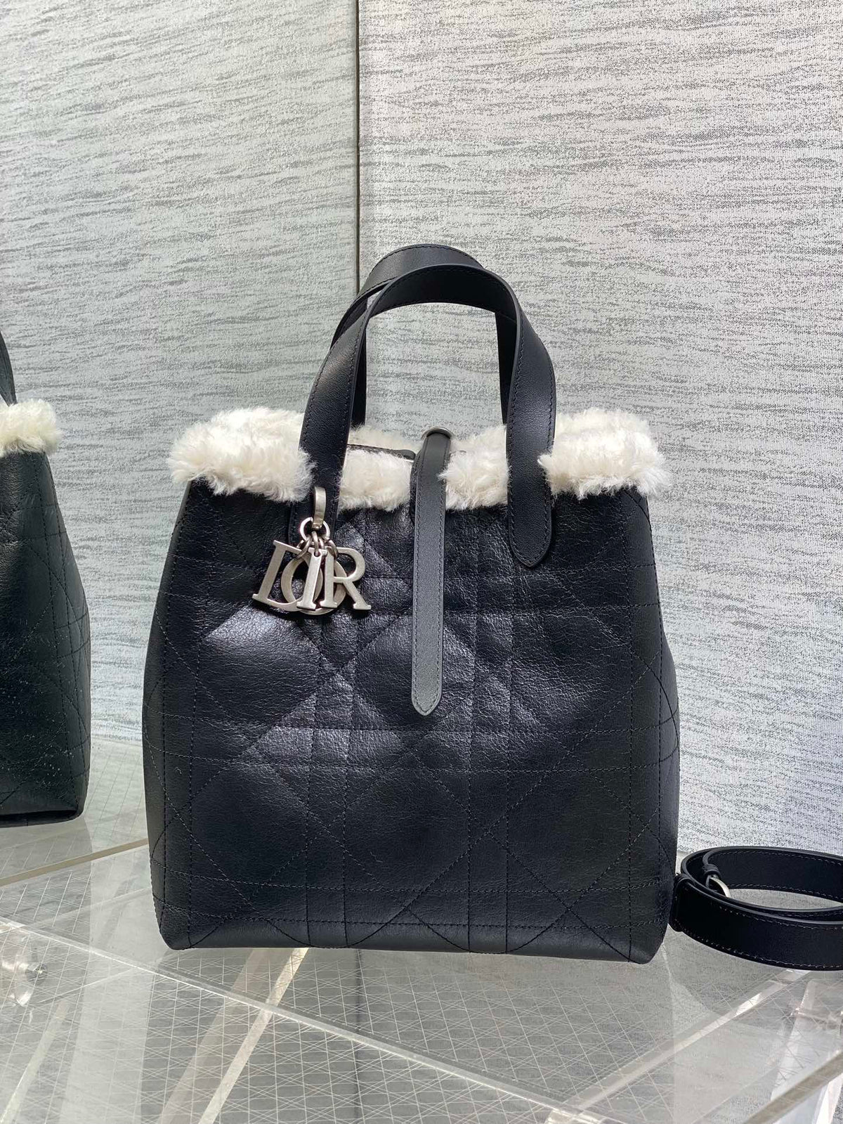 Сумка Dior Toujours із замші — фото 1