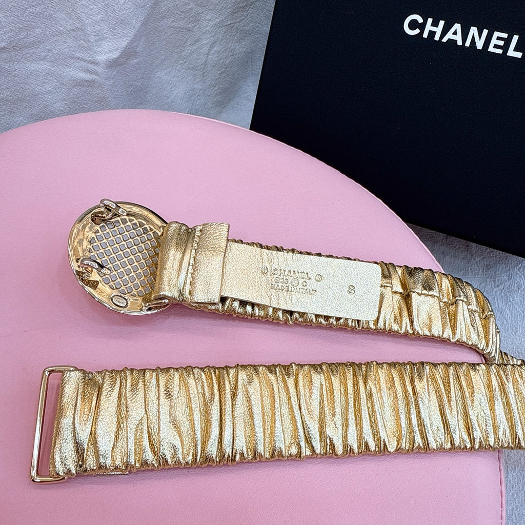 Ремінь Chanel з натуральної шкіри теляти з перлинним декором — фото 5