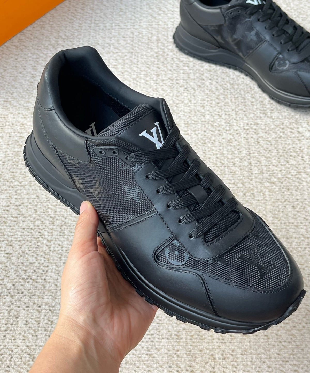 Туфлі Louis Vuitton Run Away з натуральної шкіри та канвасу