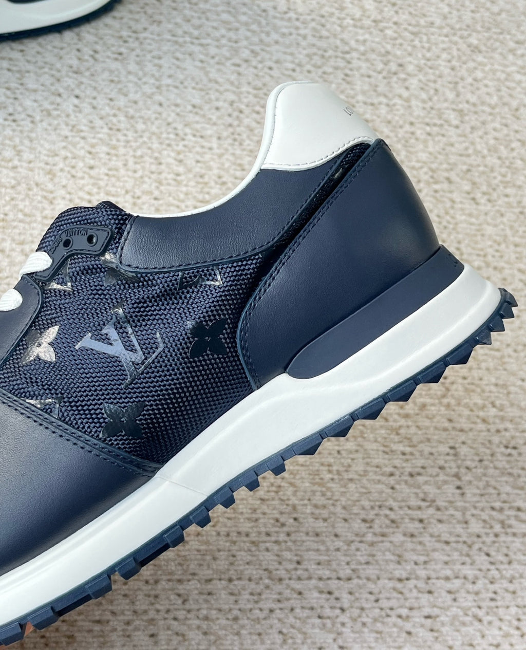 Туфлі Louis Vuitton Run Away з натуральної шкіри та канвасу