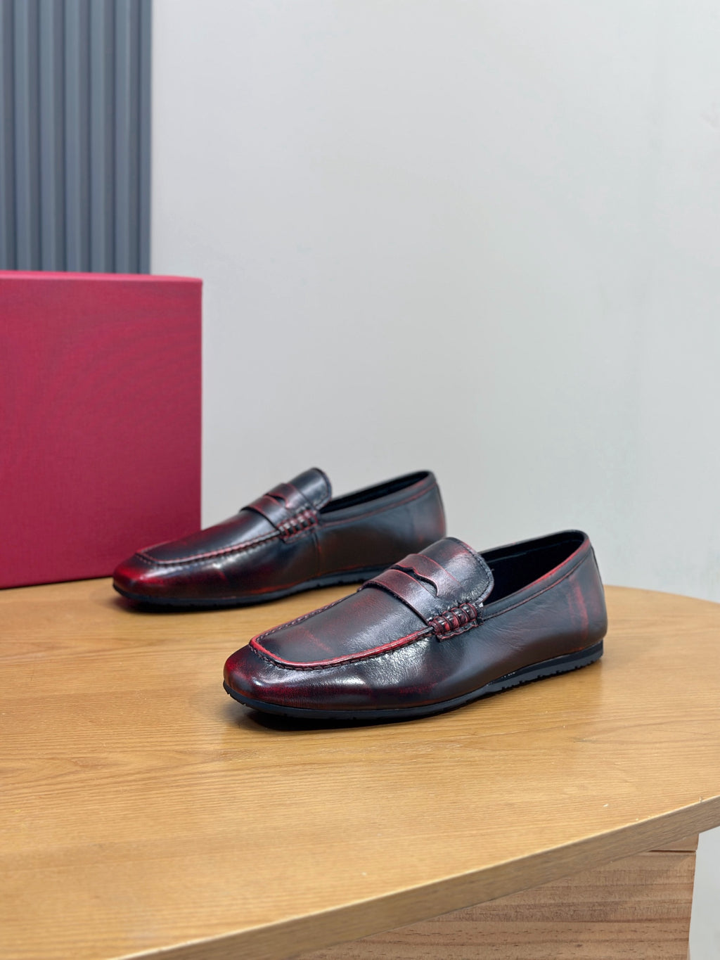 Чоловічі шкіряні туфлі Ferragamo