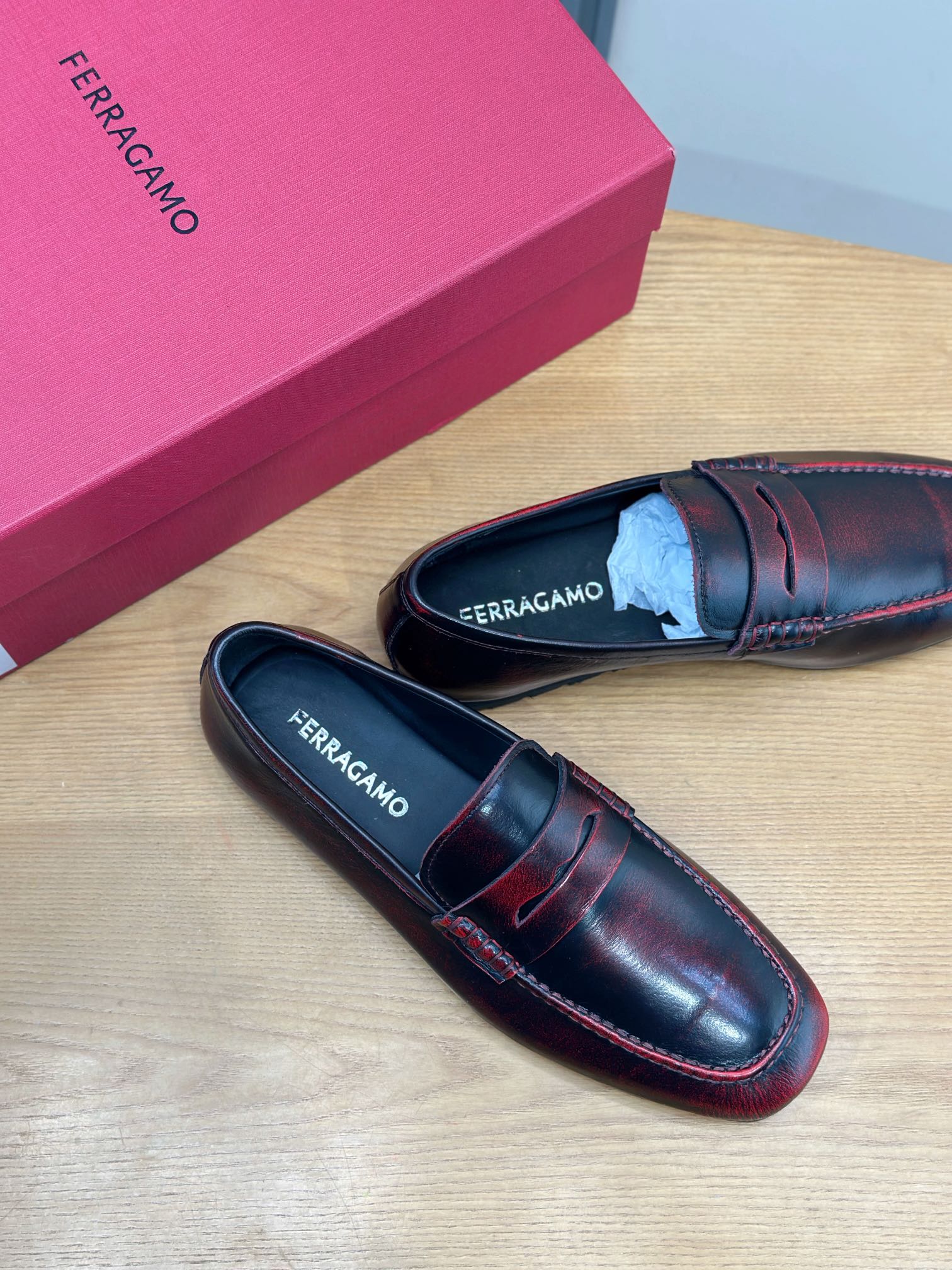 Чоловічі шкіряні туфлі Ferragamo