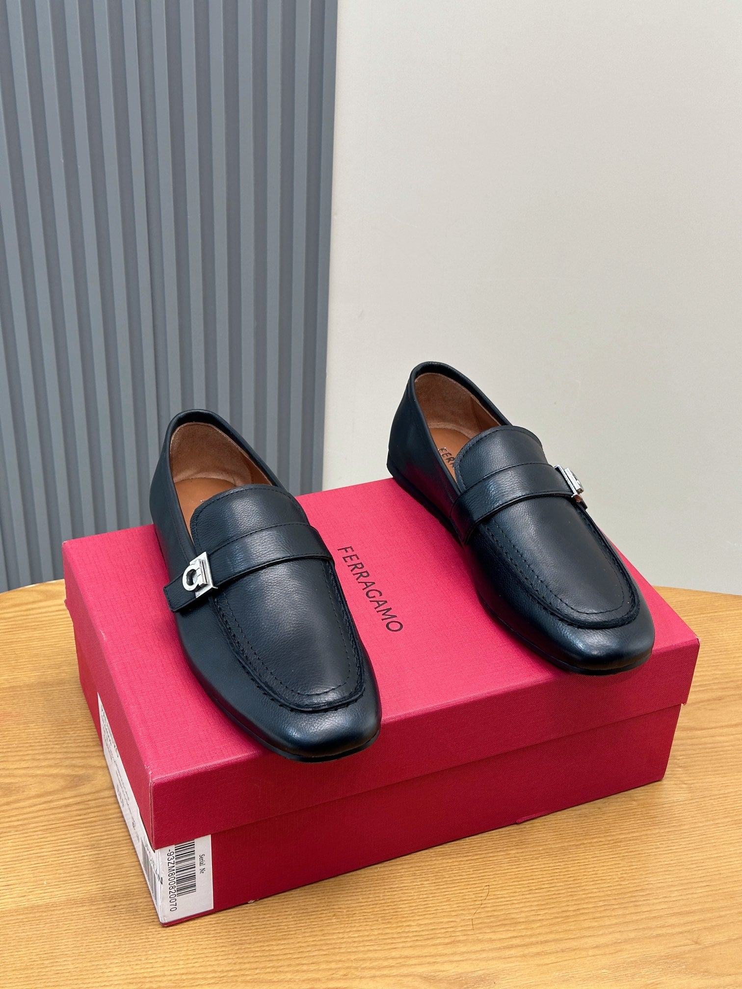 Чоловічі шкіряні туфлі Ferragamo