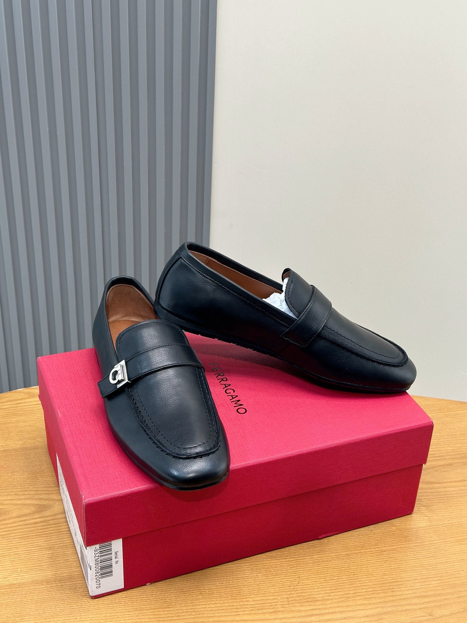 Чоловічі шкіряні туфлі Ferragamo