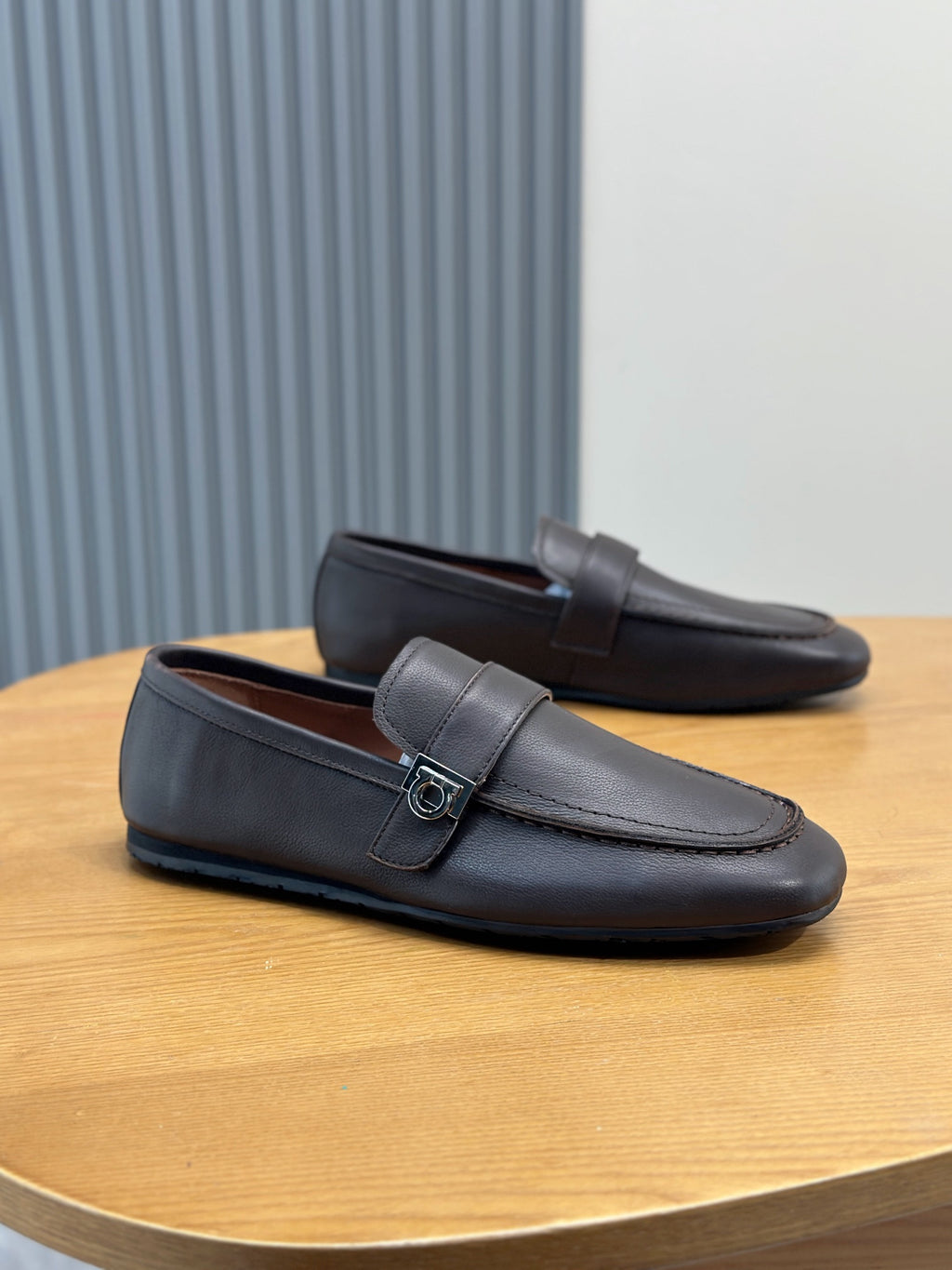Чоловічі шкіряні туфлі Ferragamo