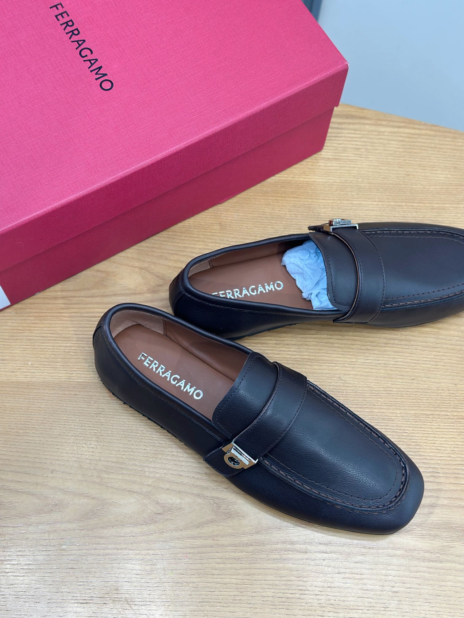 Чоловічі шкіряні туфлі Ferragamo