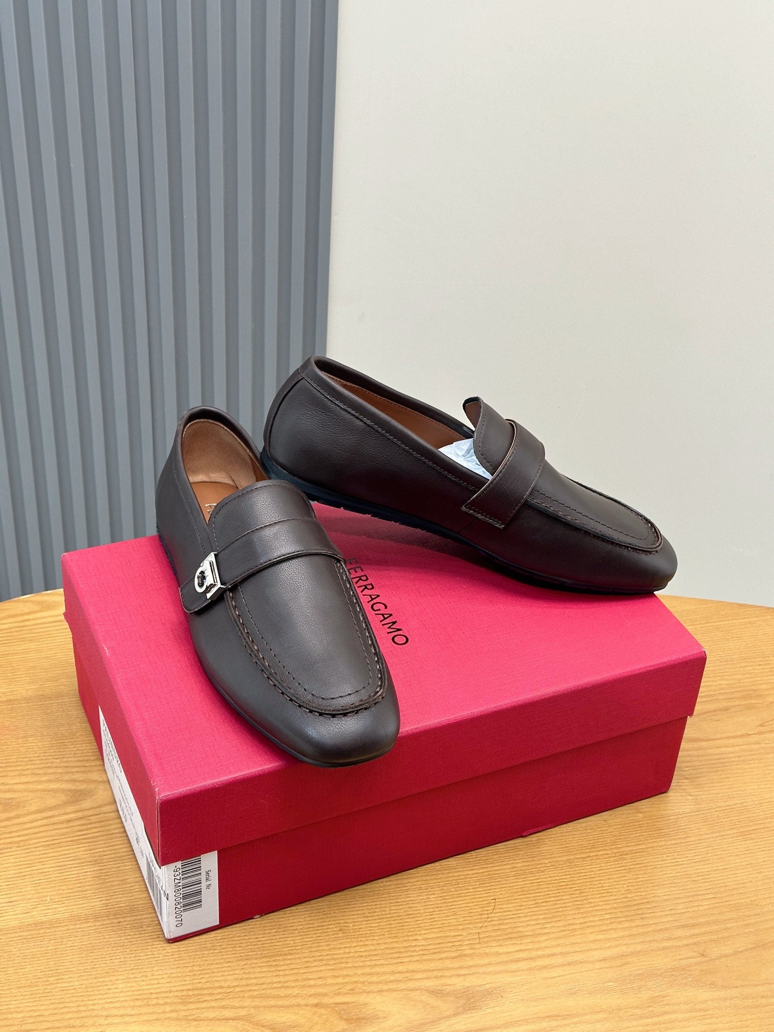 Чоловічі шкіряні туфлі Ferragamo