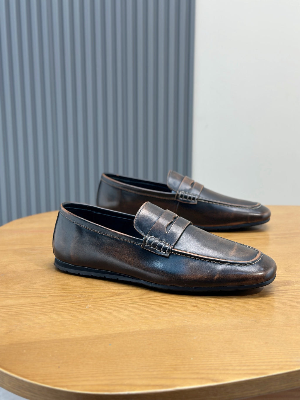 Чоловічі шкіряні туфлі Ferragamo