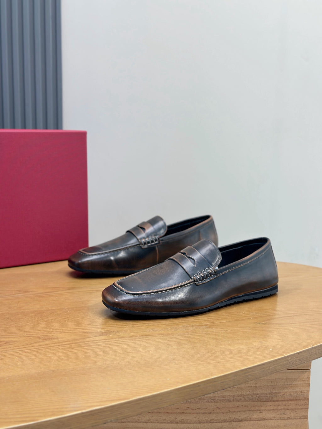 Чоловічі шкіряні туфлі Ferragamo