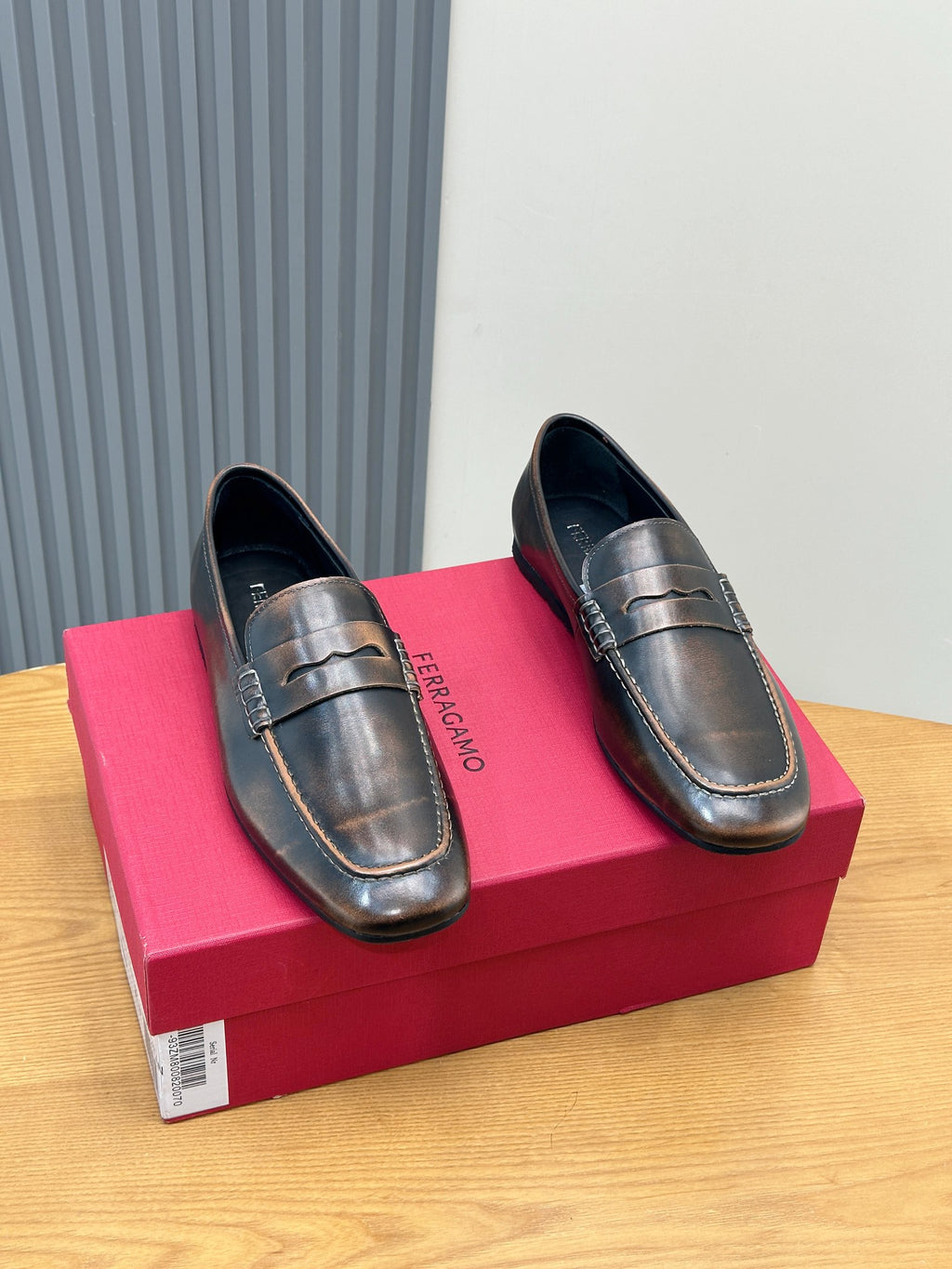 Чоловічі шкіряні туфлі Ferragamo