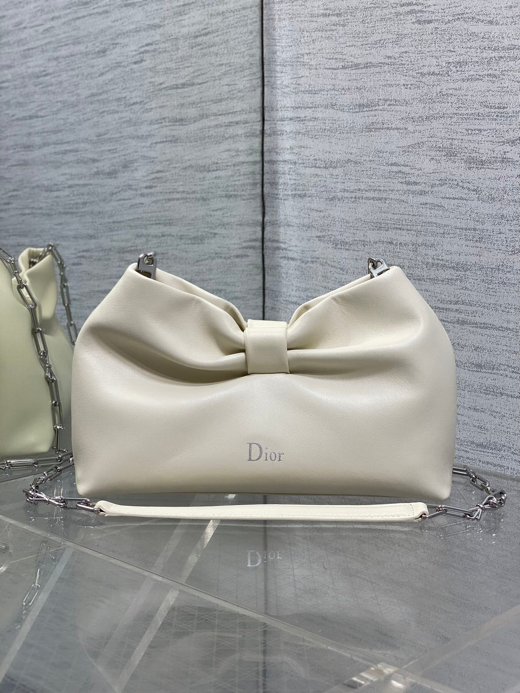 Сумка Dior зі шкіри ягняти — фото 1