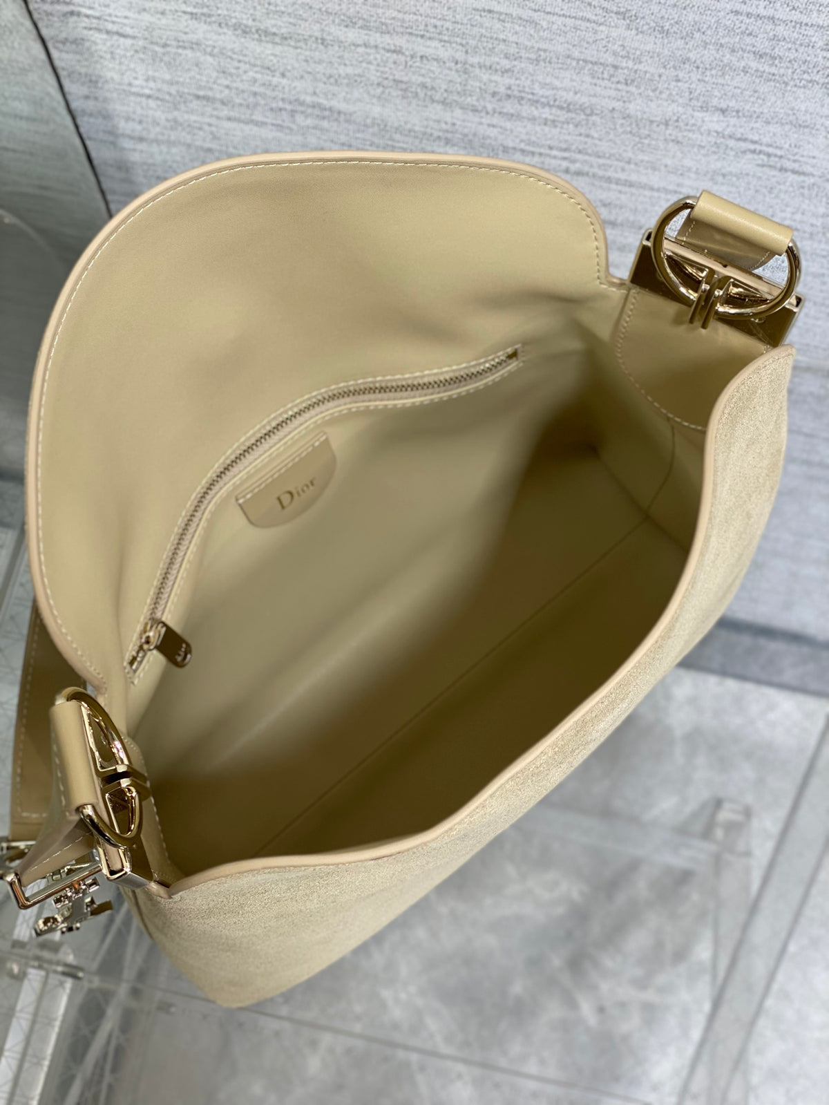 Сумка-хобо Dior — фото 8