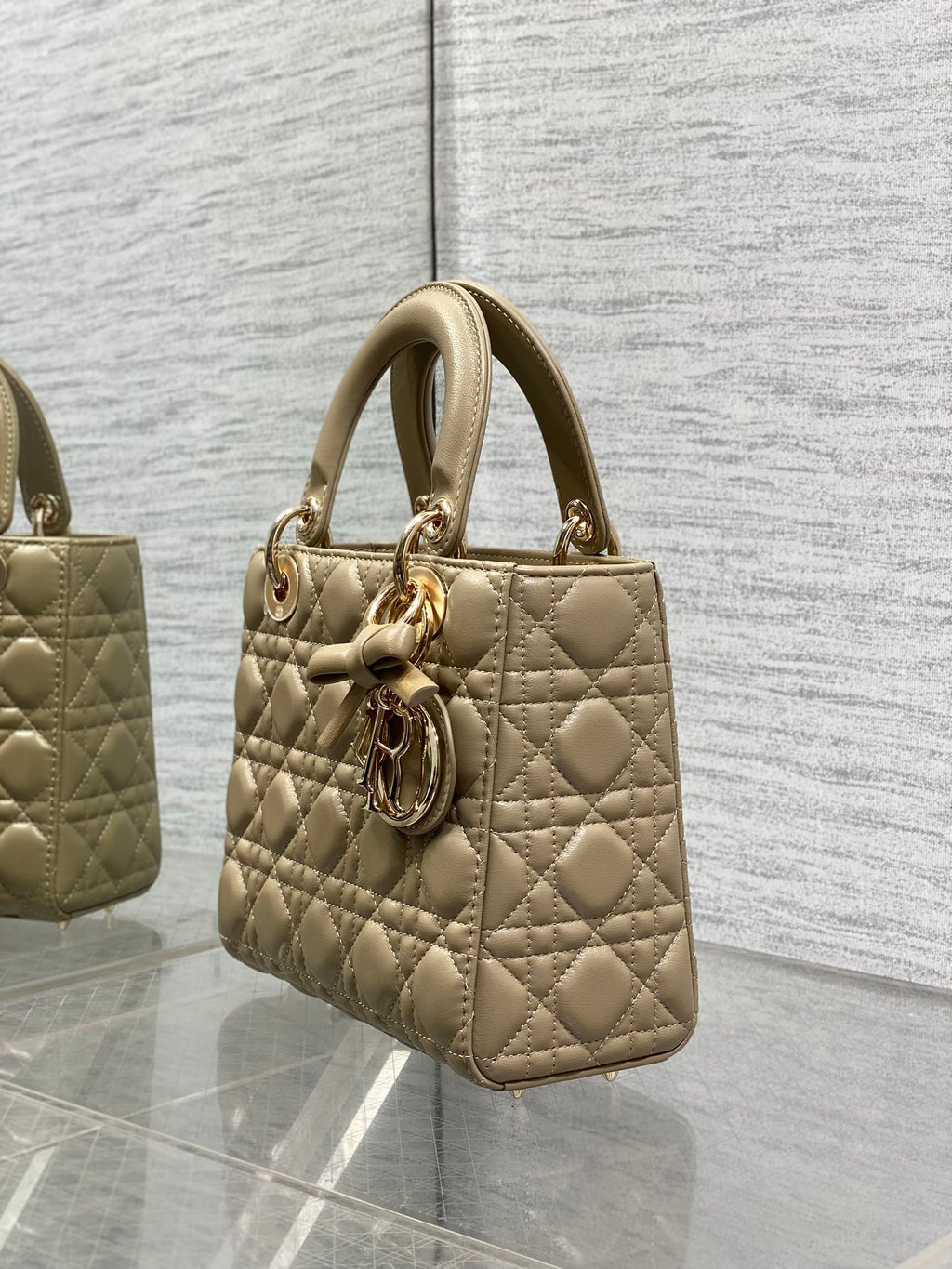 Сумка Dior зі шкіри ягняти — фото 6