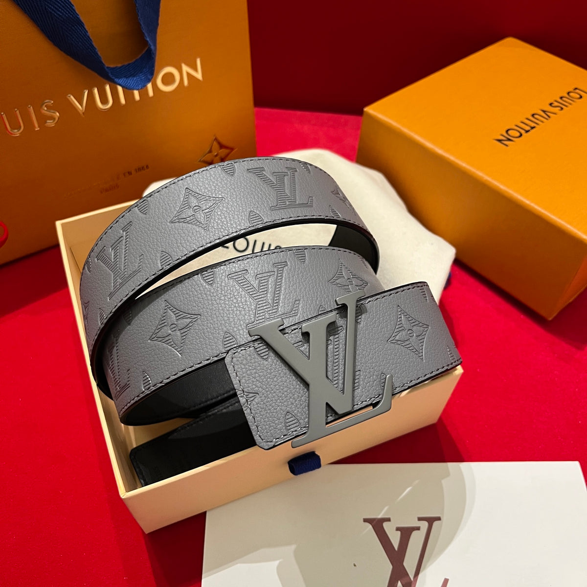 Ремінь Louis Vuitton з натуральної шкіри теляти — фото 1