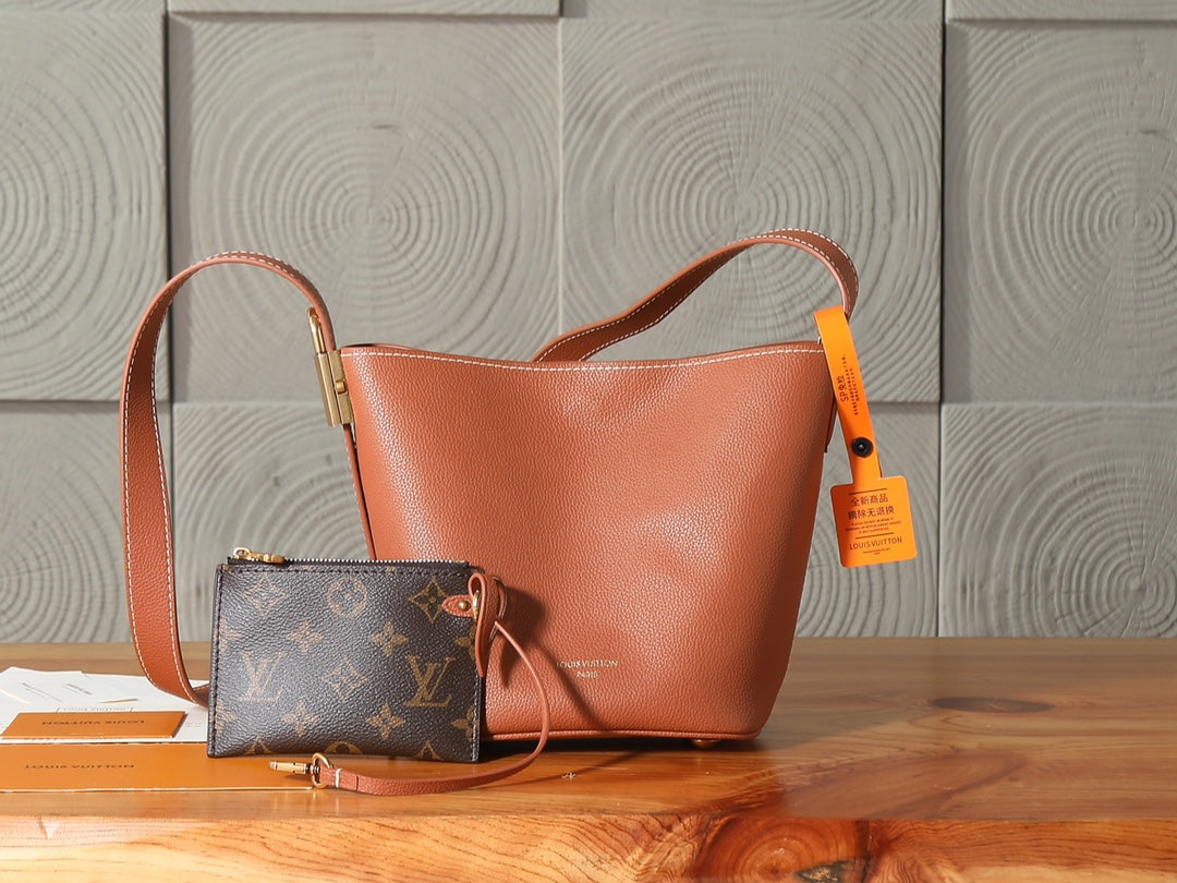 Жіноча сумка-відро Louis Vuitton Montresor