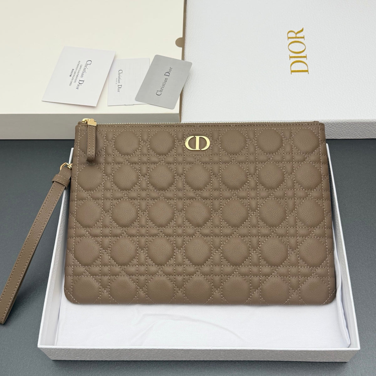 Клатч Dior Caro Freesia з м'якої натуральної шкіри, сірий — фото 1