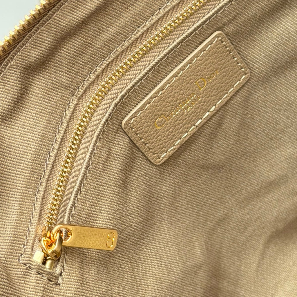 Клатч Dior Caro Freesia з м'якої натуральної шкіри, сірий — фото 8