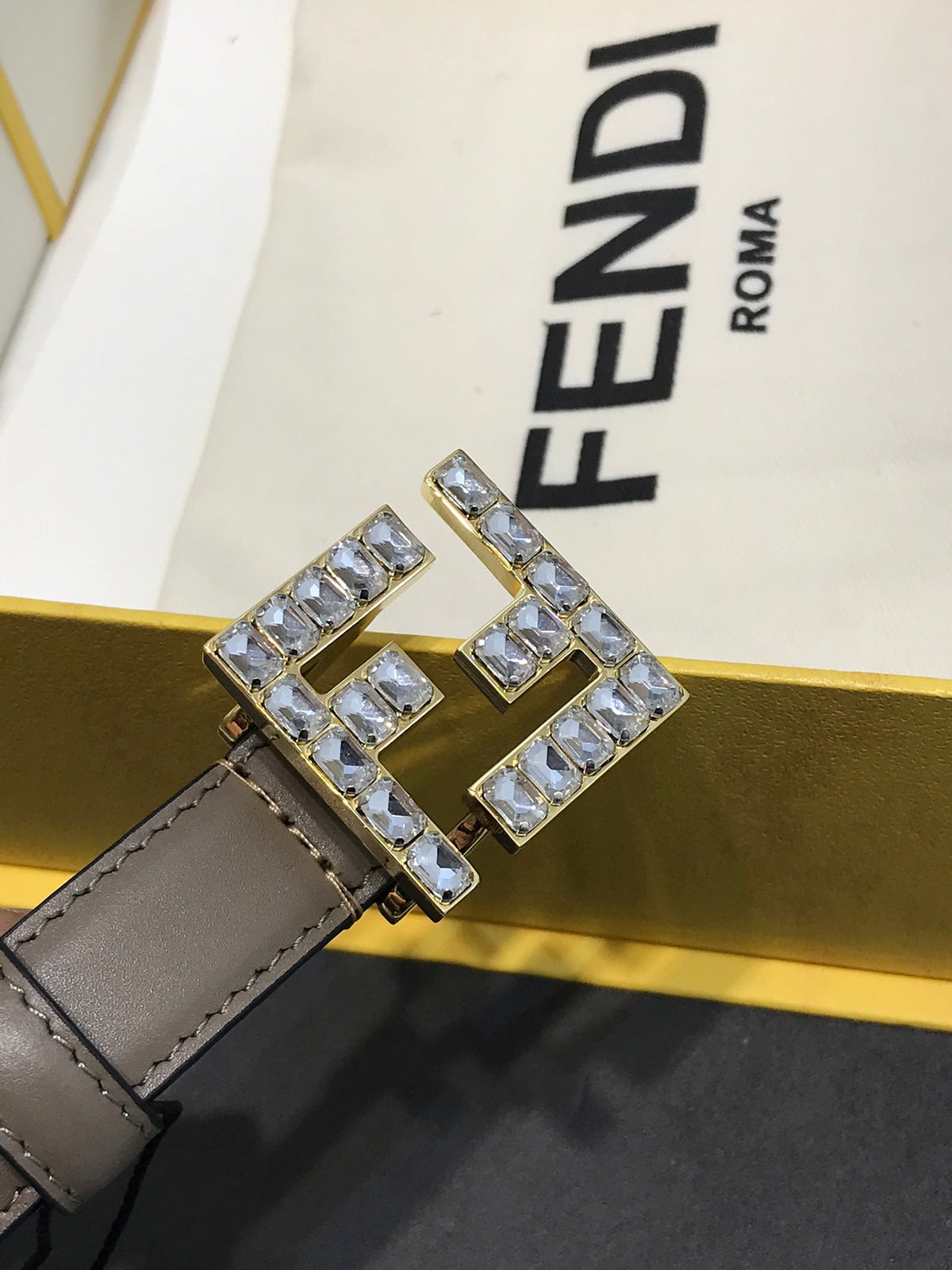 Ремінь Fendi з натуральної шкіри — фото 3