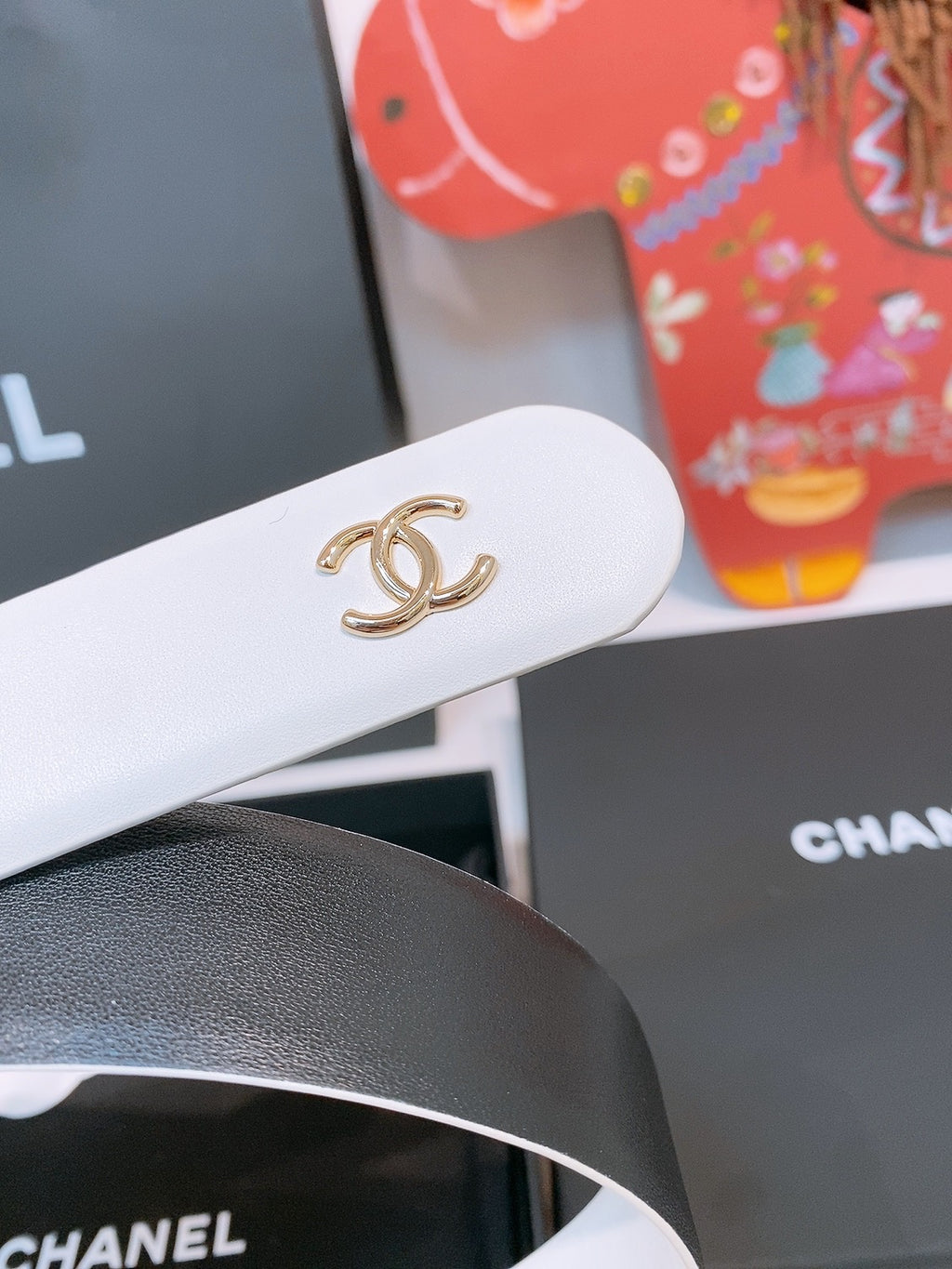 Плетений ремінь Chanel CC з натуральної шкіри теляти — фото 4
