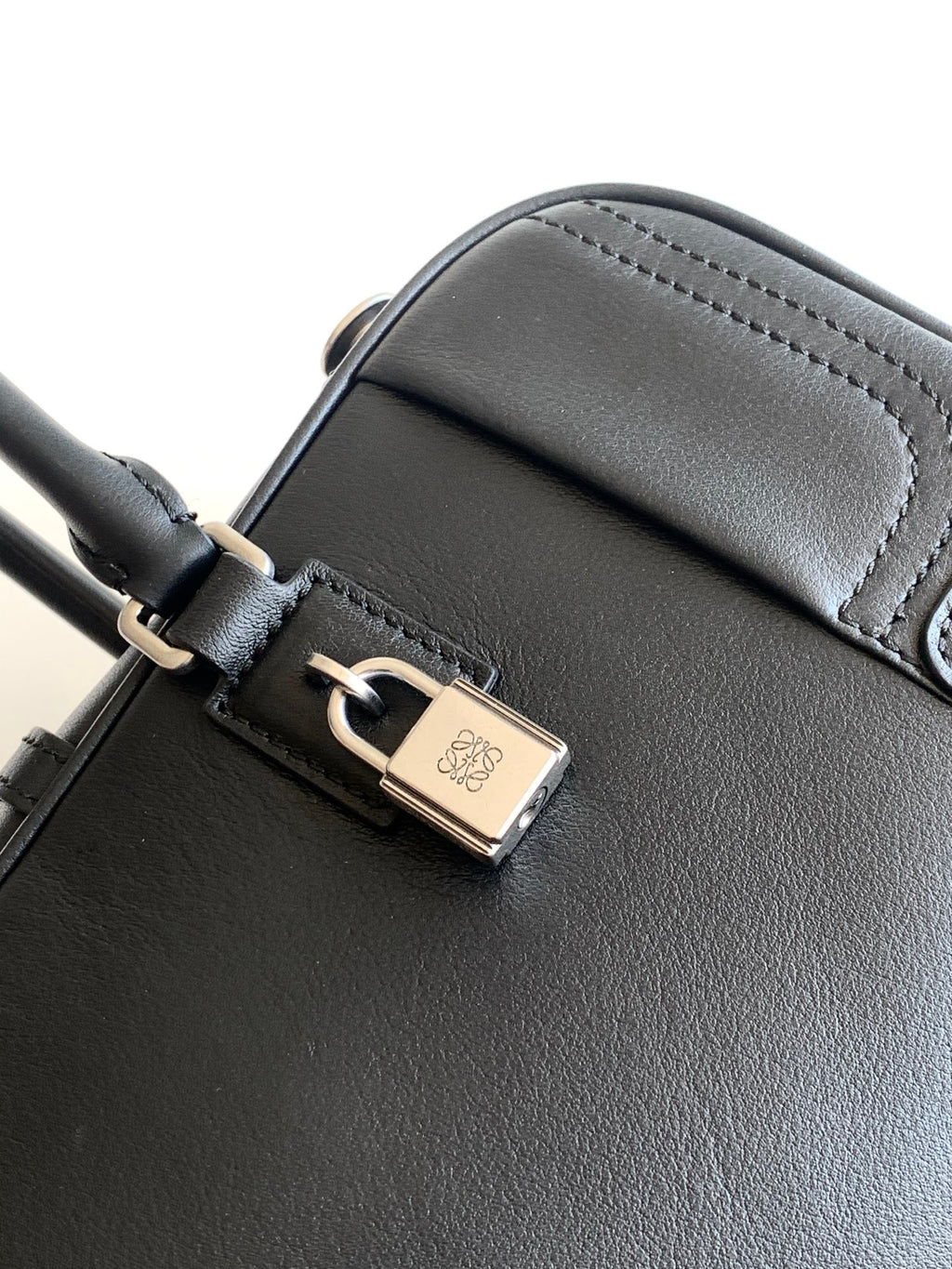 Жіноча сумка Loewe Anagram 9167